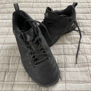 NEW - Size M6 - Adidas Ultraboost Training Shoes - black